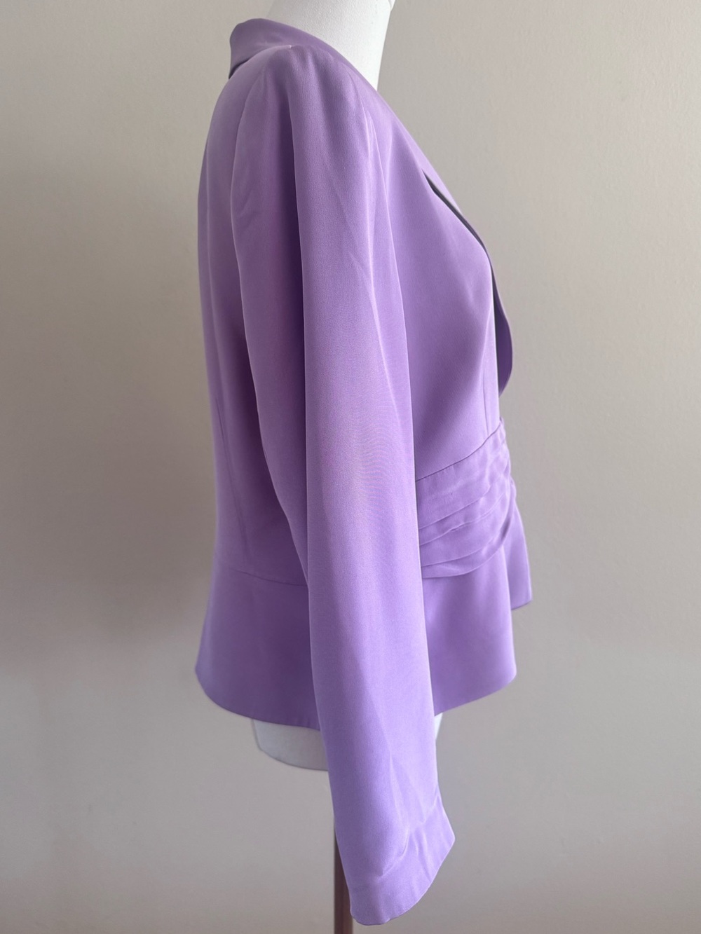 Vintage 00s Bloomingdale's Lavender Shawl-Collar Blazer w/Ruched Front 100% Silk - Picture 4 of 9